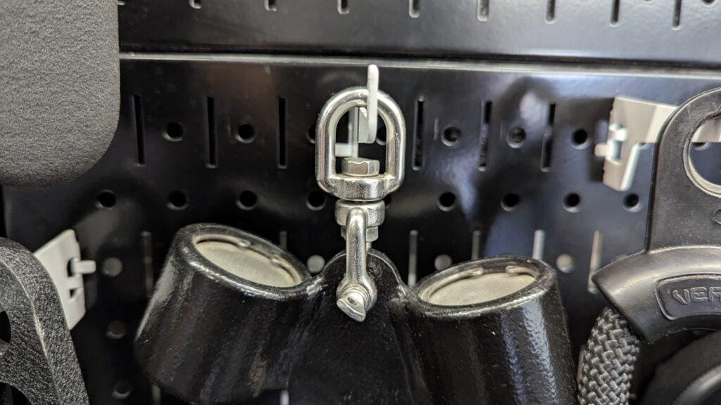ShackleForMAGs